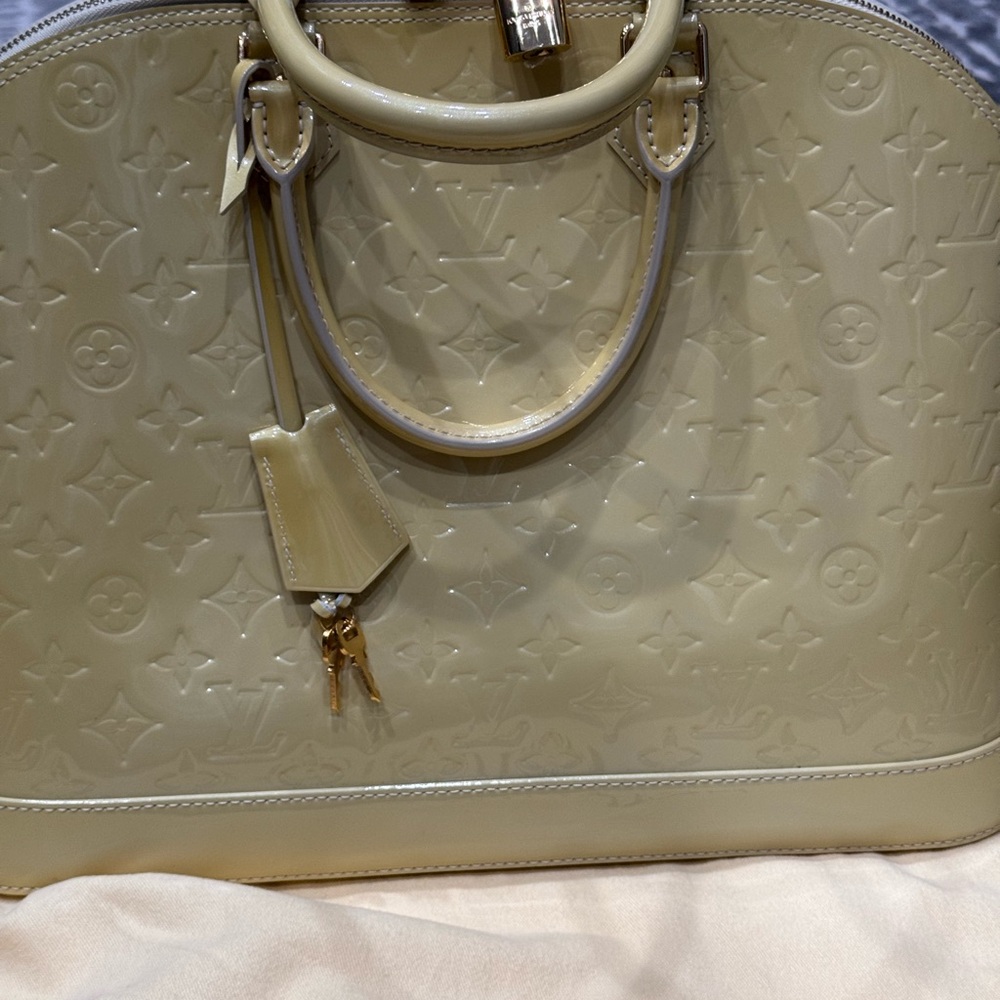 Louis Vuitton Alma Pm Women's Bag - Picture 16 of 16